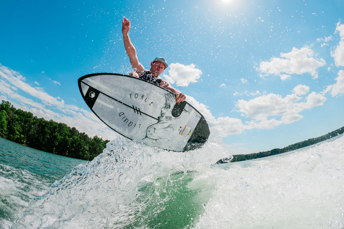 Choosing a wakeboard rope: length, stretch, and handle